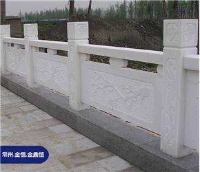 水泥仿木護(hù)欄的優(yōu)點(diǎn)是什么