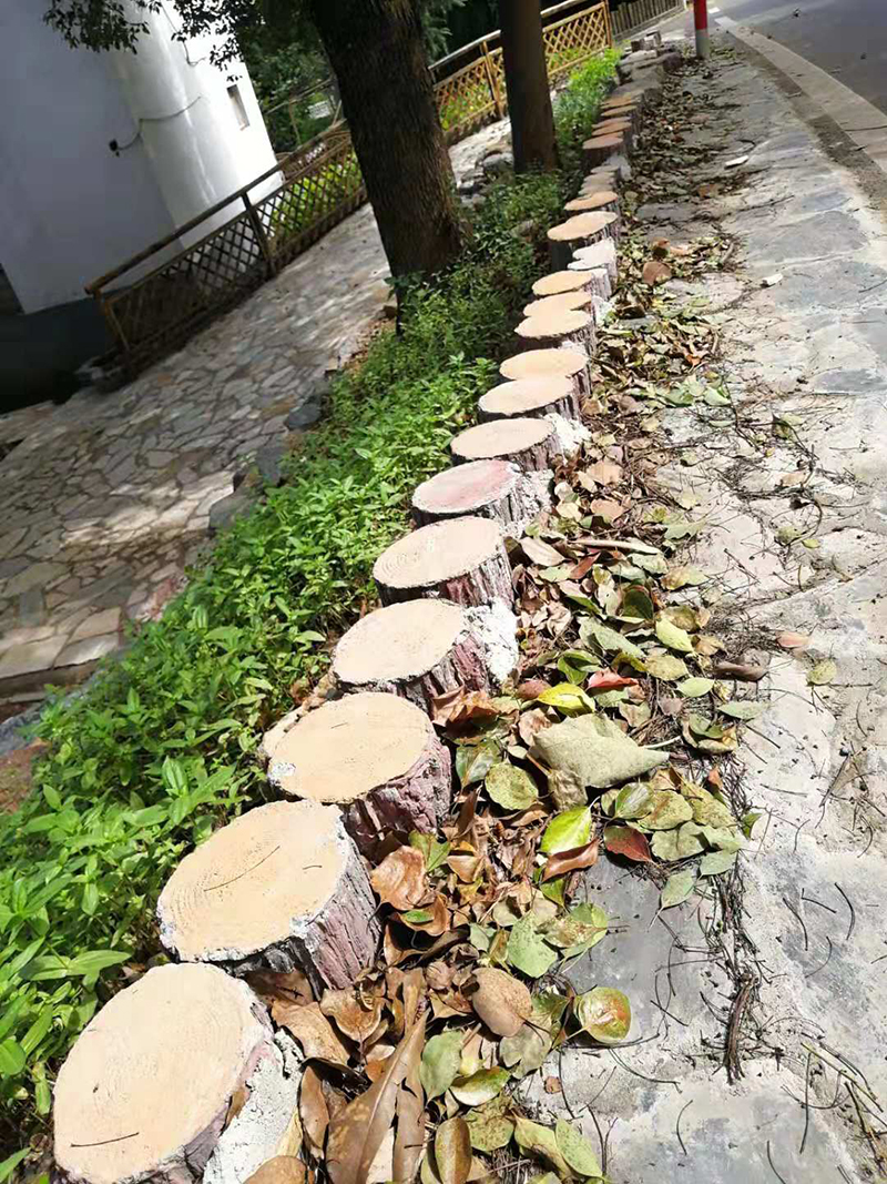 仿樹(shù)皮木樁.jpg